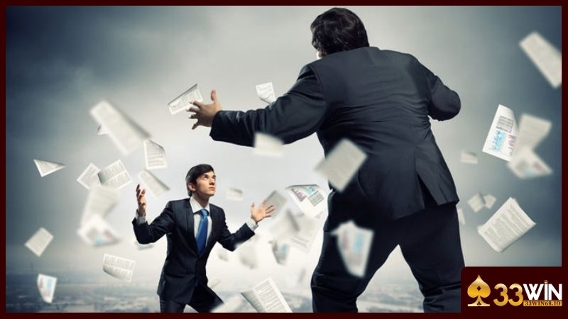 Người chơi tìm hiểu về điều khoản giao dịch tại trang web